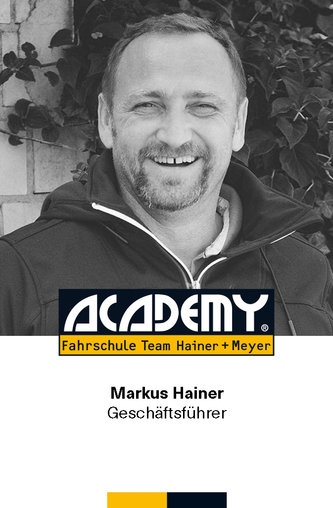 ACADEMY Fahrschule - de.academy.fahrschulen.model.instructor.Instructor@a2f0